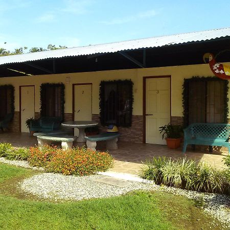 Hotel Margarita Sierpe Exterior photo