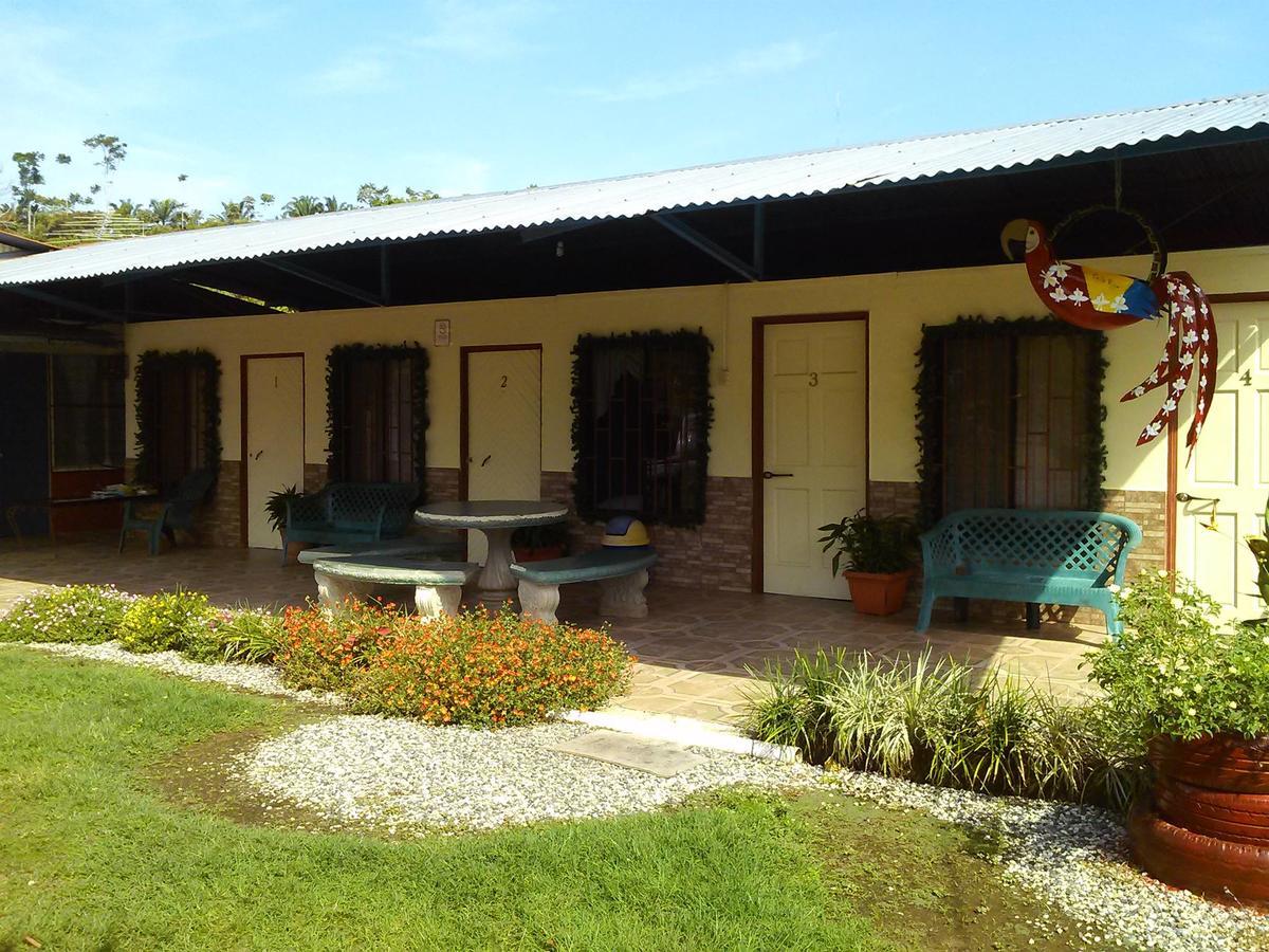Hotel Margarita Sierpe Exterior photo